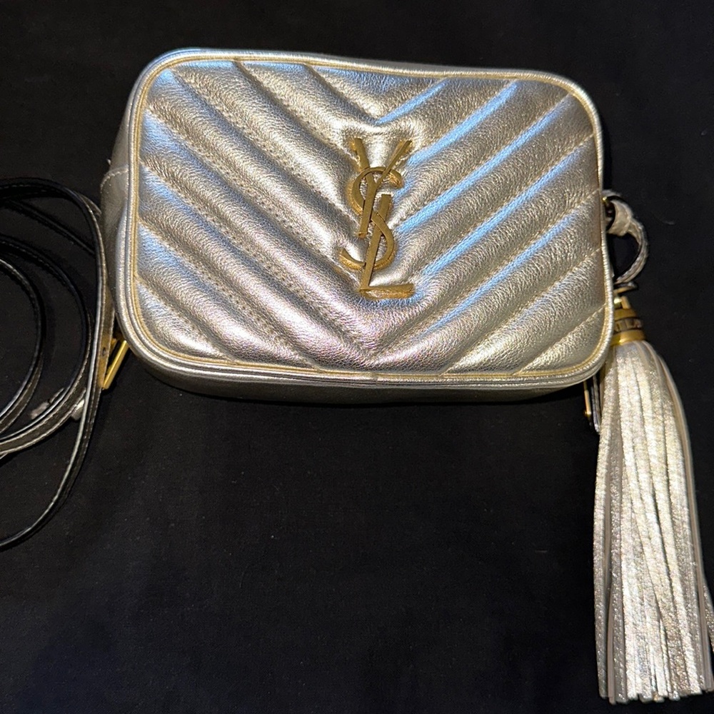 💯 Authentic YSL Lou Belt Bag. Gold.